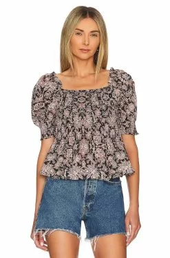 Steve Madden Travel Blogger Top Black
